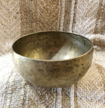 Load image into Gallery viewer, Hand Hammered Singing Bowl (7.25")