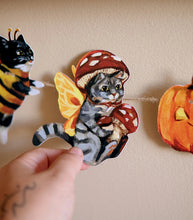 Load image into Gallery viewer, Halloween Cat Garland DIY Kit
