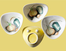 Load image into Gallery viewer, Vintage Veggies Footed Bowl Set
