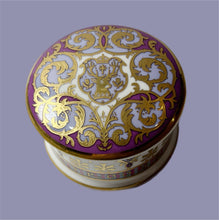 Load image into Gallery viewer, '90s Fine Bone China Holyrood House Trinket Box with 22K Gold Detailing
