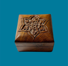 Load image into Gallery viewer, Vintage Carved Mango Wood Trinket Box
