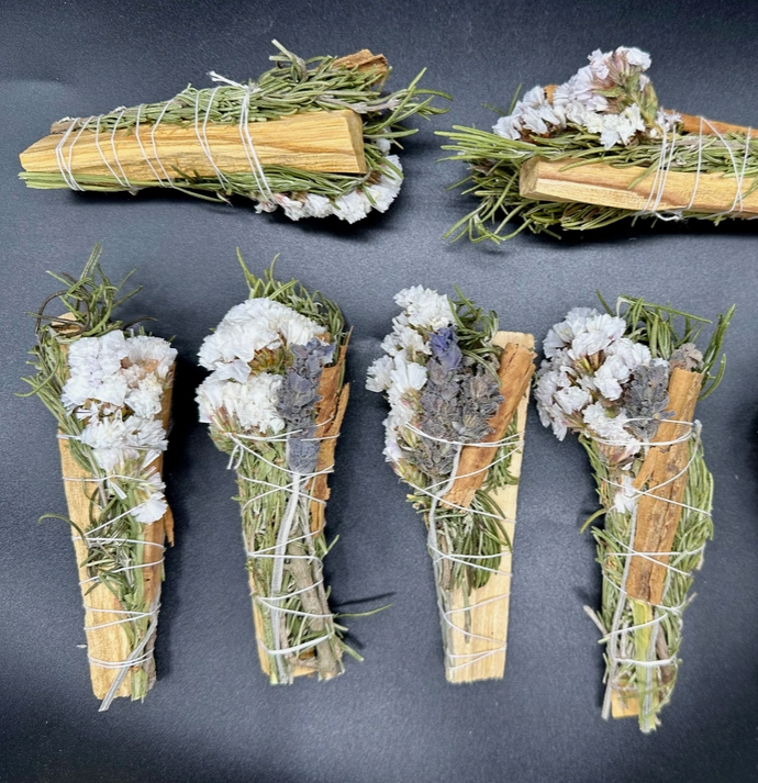 Palo Santo Floral Herb Bundle (approximately 4