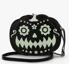 Load image into Gallery viewer, Glow In The Dark Jack O&#39; Lantern Purse
