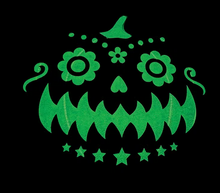 Load image into Gallery viewer, Glow In The Dark Jack O&#39; Lantern Purse
