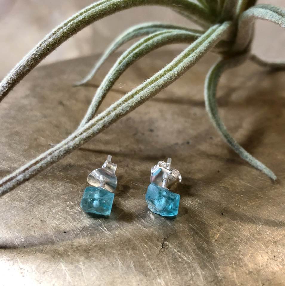 Silver Studs with Raw Blue Topaz