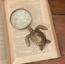 Load image into Gallery viewer, Antiqued Brass Turtle Magnifying Glass
