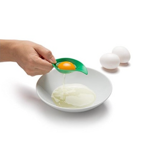 Mon Cherry Measuring Spoons & Egg Separator Set