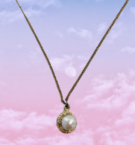 Vintage Pearl Pendant on Chain